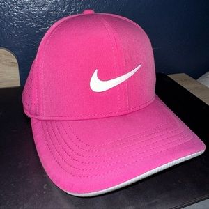 Nike Classic99 Pink Golf Hat sz M/L